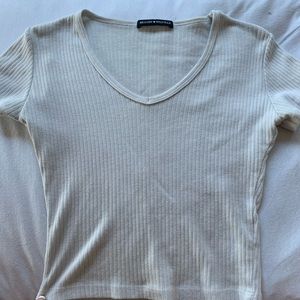 Brandy Melville shirt